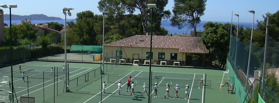 Couverture du club TENNIS CLUB CARQUEIRANNE